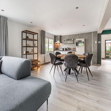 Charming Holiday Home In Kaatsheuvel Near Efteling エクステリア 写真
