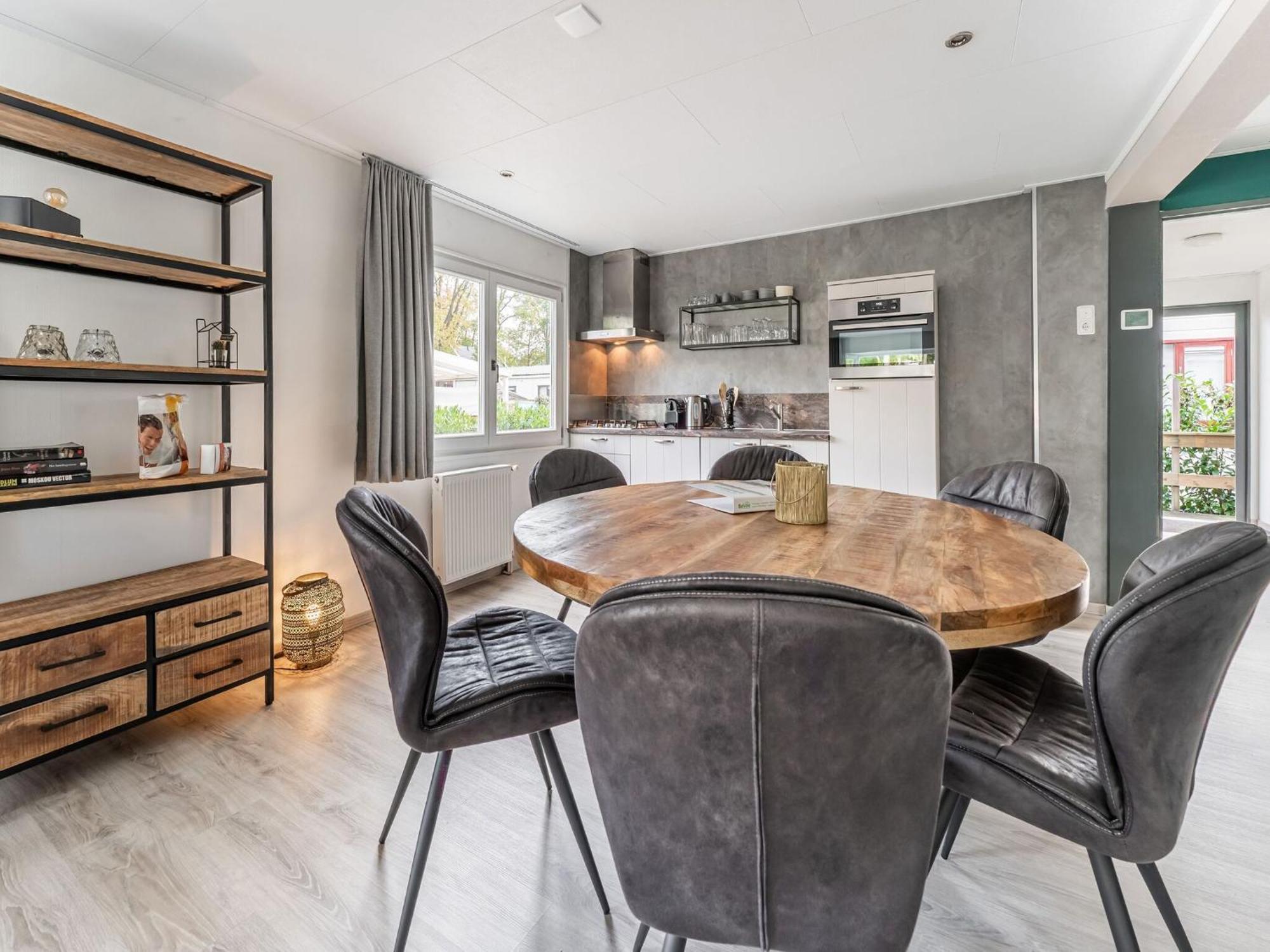Charming Holiday Home In Kaatsheuvel Near Efteling エクステリア 写真